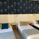 Hotel De Flore Saint-Raphael (Var)
