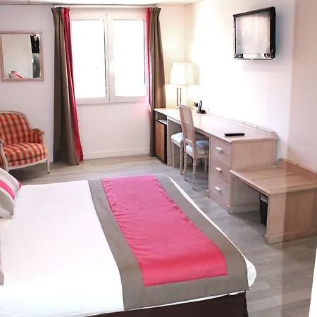 Hotel De Flore 3*