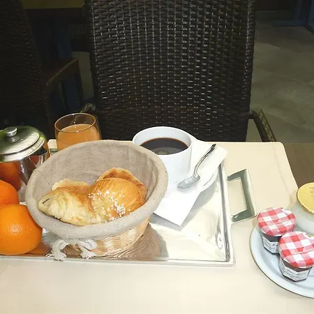 De Flore Hotel 3*